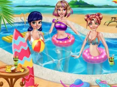 Гульня Princesses Summer Vacation онлайн