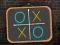 Гульня Tic Tac Toe blackboard онлайн
