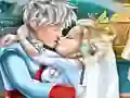 Гульня Ice Queen Wedding Kiss онлайн