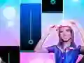 Гульня Ana emilia Piano Tiles онлайн