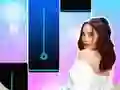 Гульня Kim Loaiza Piano tiles онлайн