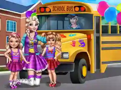 Гульня School Girls Summer Camp! онлайн