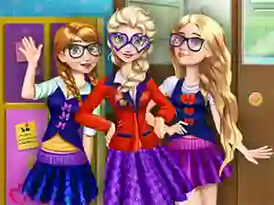 Гульня Princess College Fashion онлайн