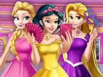 Гульня Princesses At Masquerade онлайн