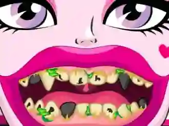 Гульня Draculaura Bad Teeth онлайн