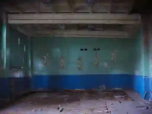 Гульня Ghost Town Escape 3 Mirrored Dimension онлайн