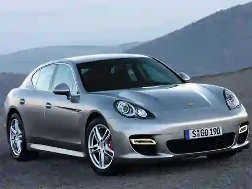 Гульня Porsche Panamera Slide онлайн