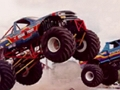 Гульня Гонкі па бездаражы Monster Truck  онлайн